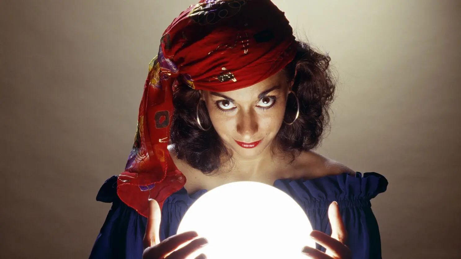 Famous Psychics Throughout History and Their Contributions